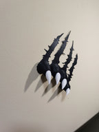 Creative 3D "Venom Claw" decal—versatile sticker for covering scratches; suitable for headlights, wheel arches, and electric vehicle bodies.