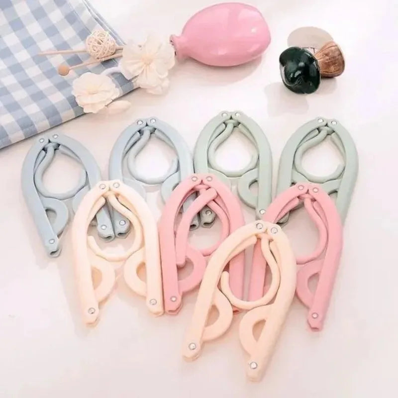 Portable Folding Clothes Hanger Multi-Functional Retractable Design for Outdoor Business Travel And Student Dormitory Use