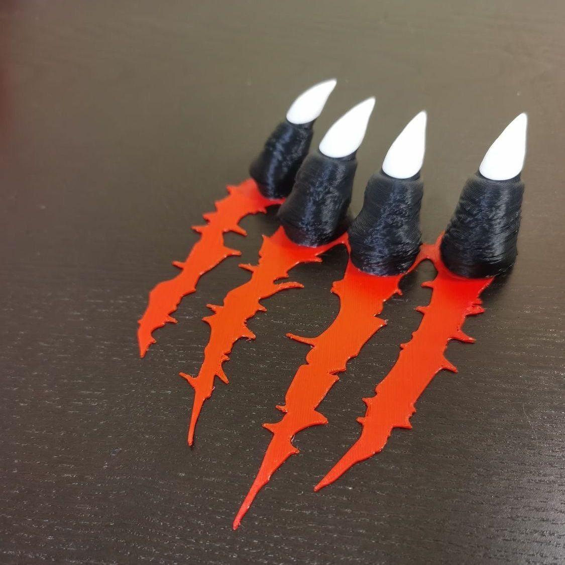 Creative 3D "Venom Claw" decal—versatile sticker for covering scratches; suitable for headlights, wheel arches, and electric vehicle bodies Secondary image